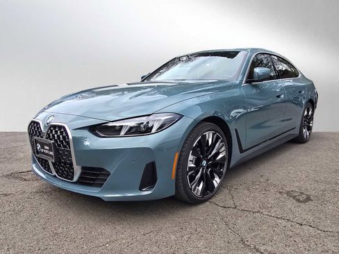 Used 2025 BMW 430i xDrive w/ Parking Assistance Package image 7