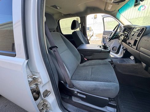 Used 2008 Chevrolet Silverado 2500 LT w/ 1LT Convenience Package image 39