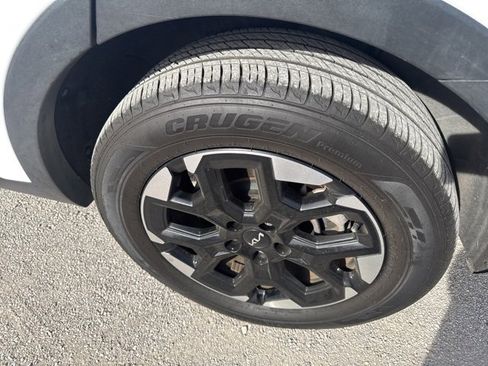 Used 2024 Kia Sorento S w/ Panoramic Sunroof Package image 21