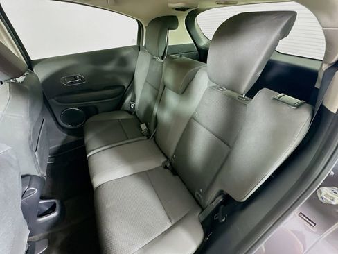 Used 2020 Honda HR-V EX image 38