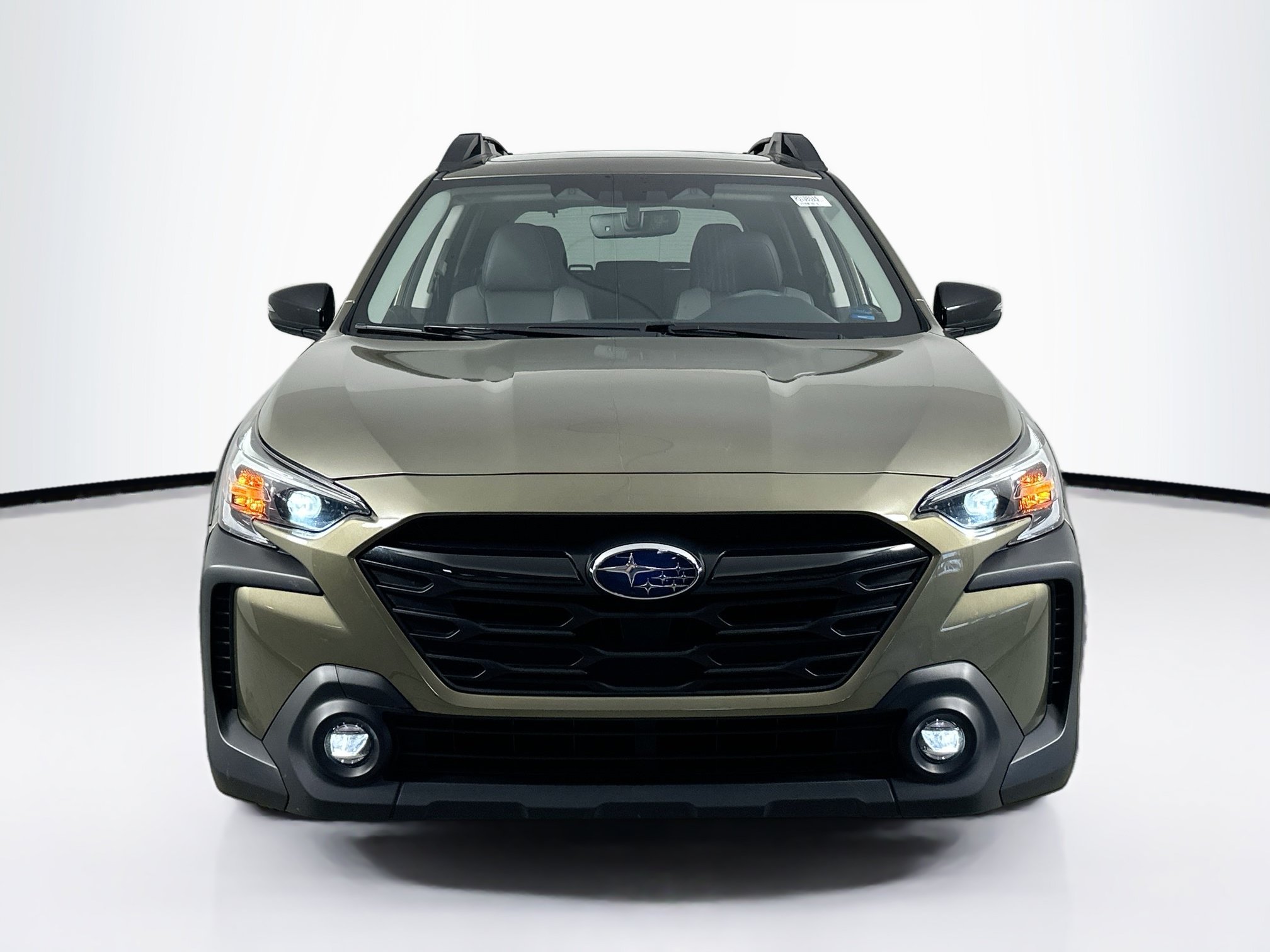 Used 2024 Subaru Outback Onyx Edition AWD/4WD image 2