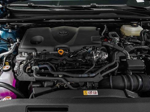 New 2025 Toyota Camry SE image 12