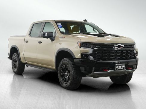 Used 2022 Chevrolet Silverado 1500 ZR2 w/ Technology Package image 7