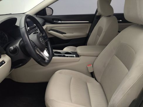 Used 2019 Nissan Altima 2.5 SV FWD image 17