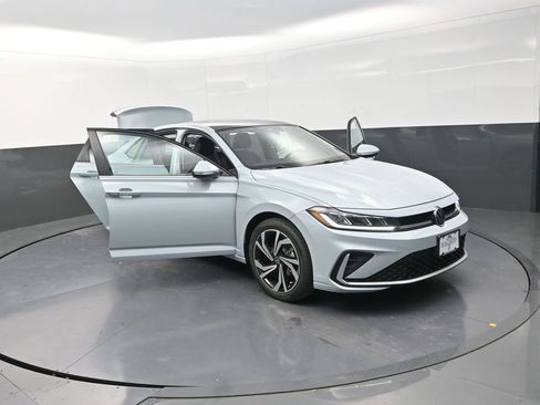 New 2026 Volkswagen Jetta SEL image 27