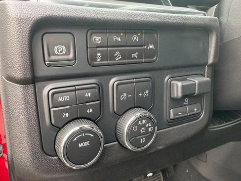 New 2025 Chevrolet Tahoe Premier w/ Sun And Tow Package AWD/4WD image 11