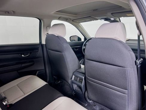 Certified 2025 Honda CR-V EX image 9