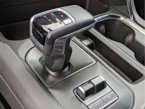 Used 2024 GMC Sierra 1500 AT4X AWD/4WD image 28