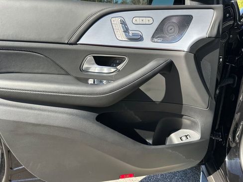 Certified 2025 Mercedes-Benz GLS 63 AMG 4MATIC image 32