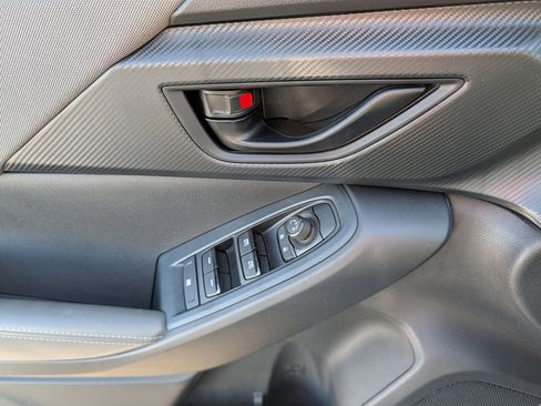 Used 2024 Subaru Crosstrek 2.0i Premium image 19