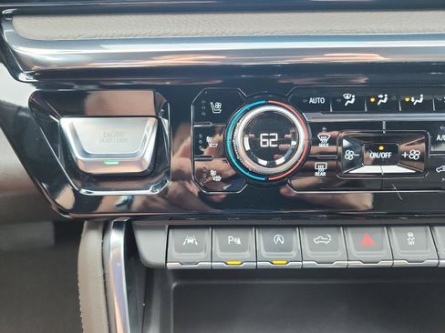 Certified 2025 GMC Sierra 1500 Denali w/ Denali Reserve Package image 23