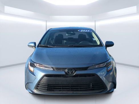 Used 2025 Toyota Corolla LE FWD image 8