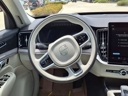 New 2026 Volvo XC90 B6 Ultra w/ Protection Package Premier AWD/4WD image 14