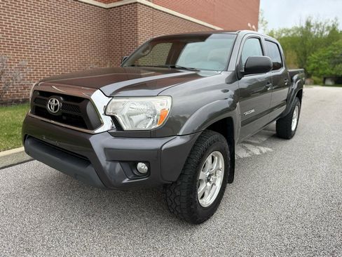 Used 2013 Toyota Tacoma 4x4 Double Cab w/ TRD Off-Road Pkg image 1