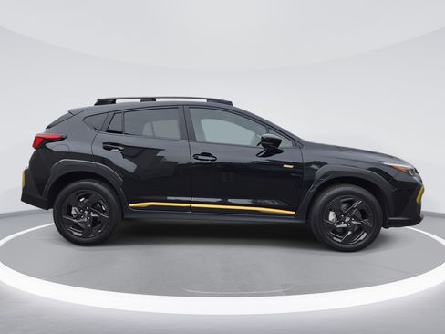Used 2025 Subaru Crosstrek 2.5i Sport AWD/4WD image 4