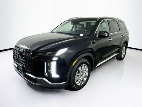 Used 2025 Hyundai Palisade SEL FWD image 3