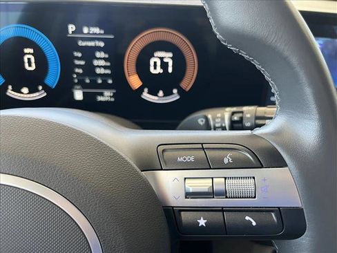 Used 2025 Hyundai Kona SEL AWD/4WD image 20