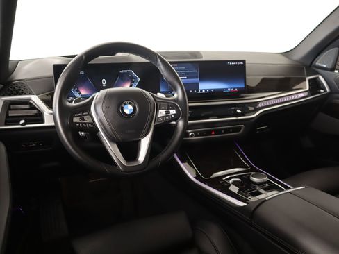Used 2025 BMW X5 xDrive40i image 2