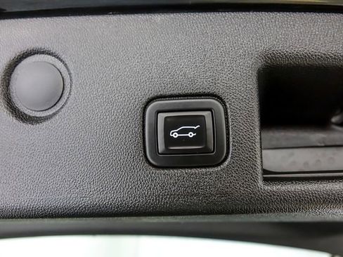 Certified 2021 Chevrolet Equinox LT image 28