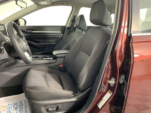 Used 2023 Nissan Altima 2.5 SV FWD image 16