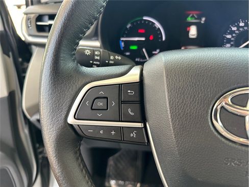 Used 2021 Toyota Sienna XLE w/ XLE Plus Package AWD/4WD image 36