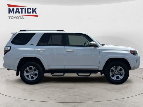 Used 2023 Toyota 4Runner SR5 Premium w/ Moonroof Package AWD/4WD image 8