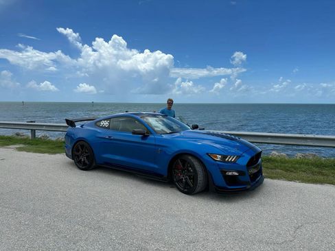 Used 2021 Ford Mustang Shelby GT500 w/ Carbon Fiber Track Pack RWD image 19