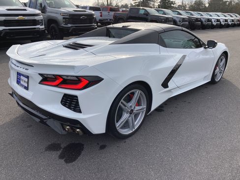 Used 2024 Chevrolet Corvette Stingray Preferred Conv image 11