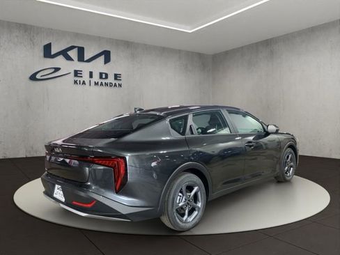 New 2026 Kia K4 FWD image 5