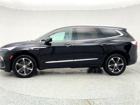 Used 2022 Buick Enclave Essence w/ Sport Touring Edition image 8