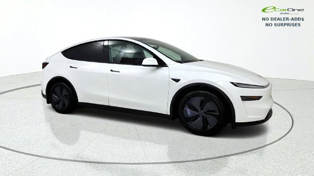 Used 2026 Tesla Model Y 2WD image 10