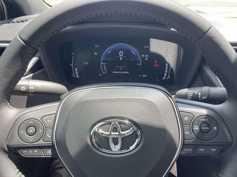 Used 2026 Toyota Corolla SE FWD image 16