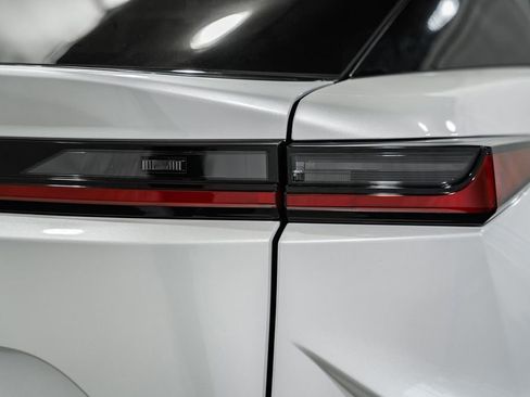 Used 2023 Lexus RZ 450e Premium w/ Technology Package image 7