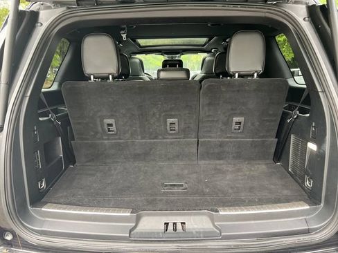 Used 2021 Lincoln Navigator Reserve AWD/4WD image 24