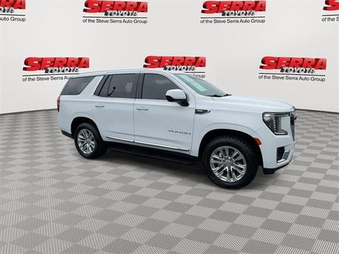 Used 2023 GMC Yukon SLT image 3