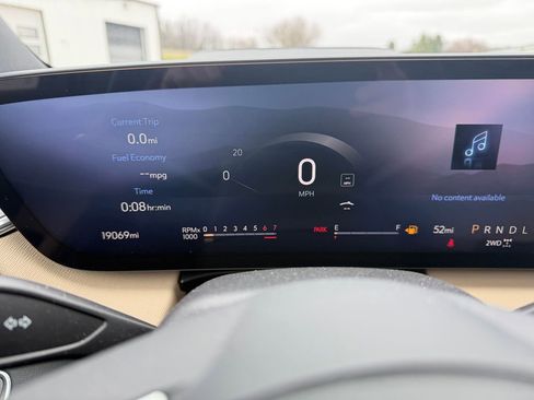 Used 2025 Buick Enclave Preferred image 24