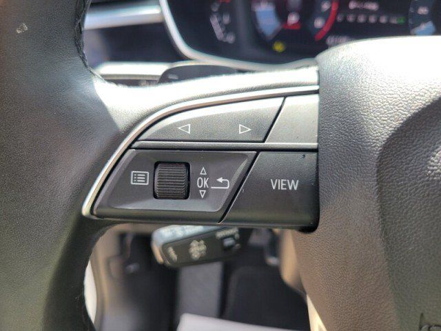 Used 2025 Audi Q3 2.0T Premium AWD/4WD image 19