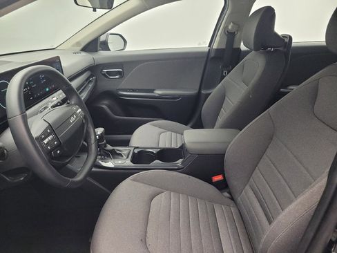Used 2025 Kia K4 EX FWD image 17