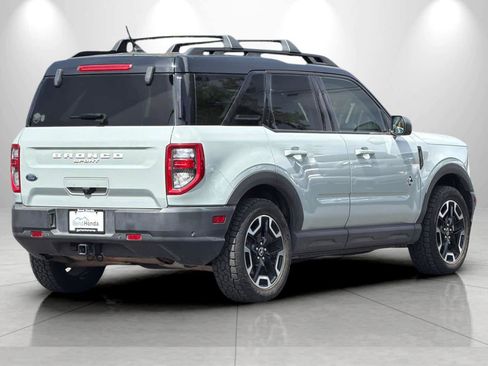 Used 2022 Ford Bronco Sport Outer Banks w/ Tech Package AWD/4WD image 2