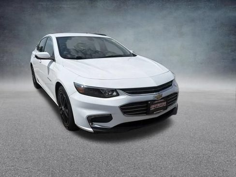 Used 2016 Chevrolet Malibu LT FWD image 4