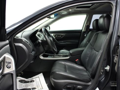 Used 2015 Nissan Altima 2.5 SL w/ Technology Package FWD image 12