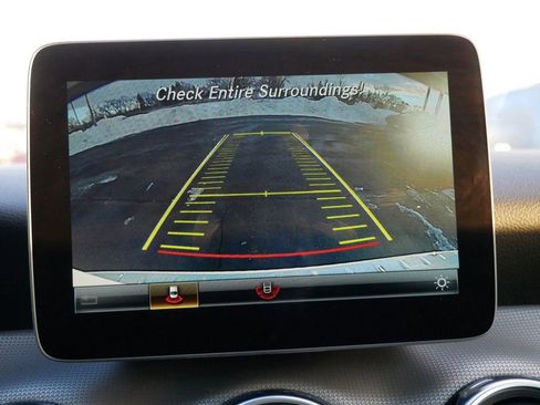 Used 2020 Mercedes-Benz GLA 250 4MATIC image 21