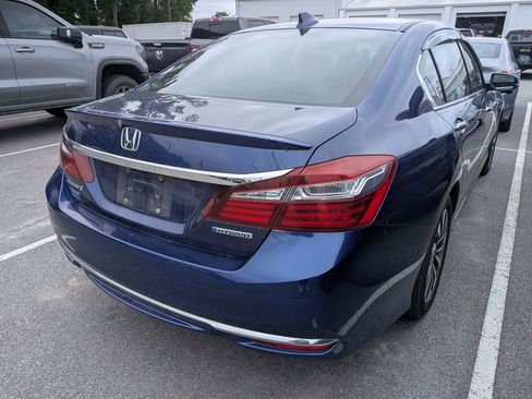 Used 2017 Honda Accord Hybrid Sedan image 9