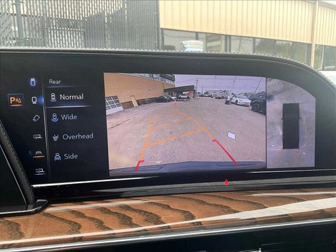 Used 2023 Cadillac Escalade Sport Platinum w/ LPO, ONYX Package image 20