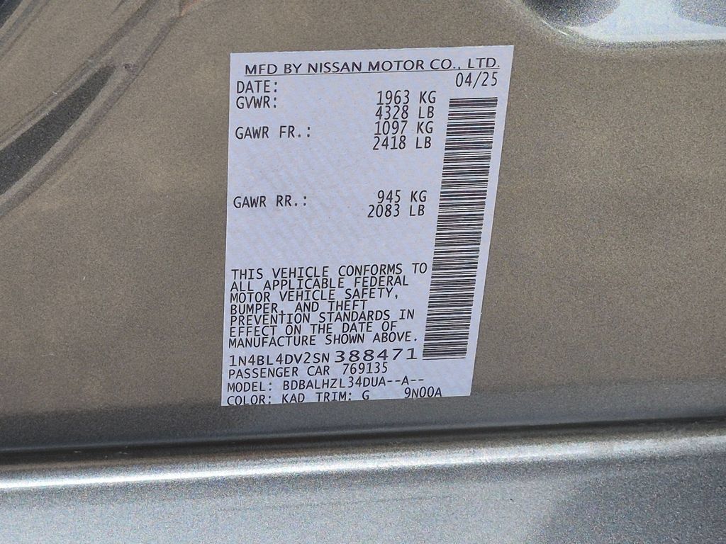 Used 2025 Nissan Altima 2.5 SV FWD image 28