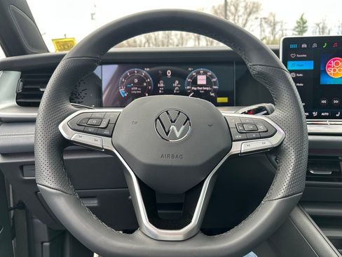 New 2026 Volkswagen Tiguan SE R-Line AWD/4WD image 7