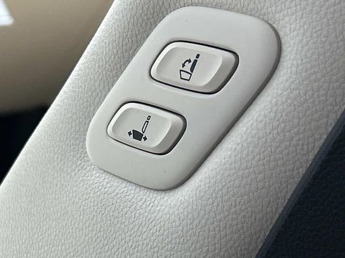 New 2026 Genesis GV70 2.5T Advanced AWD/4WD image 24