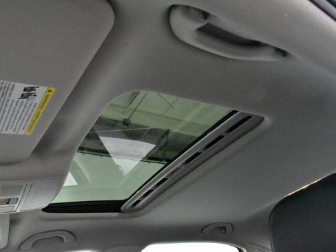 Used 2020 Volkswagen Passat 2.0T SEL image 20