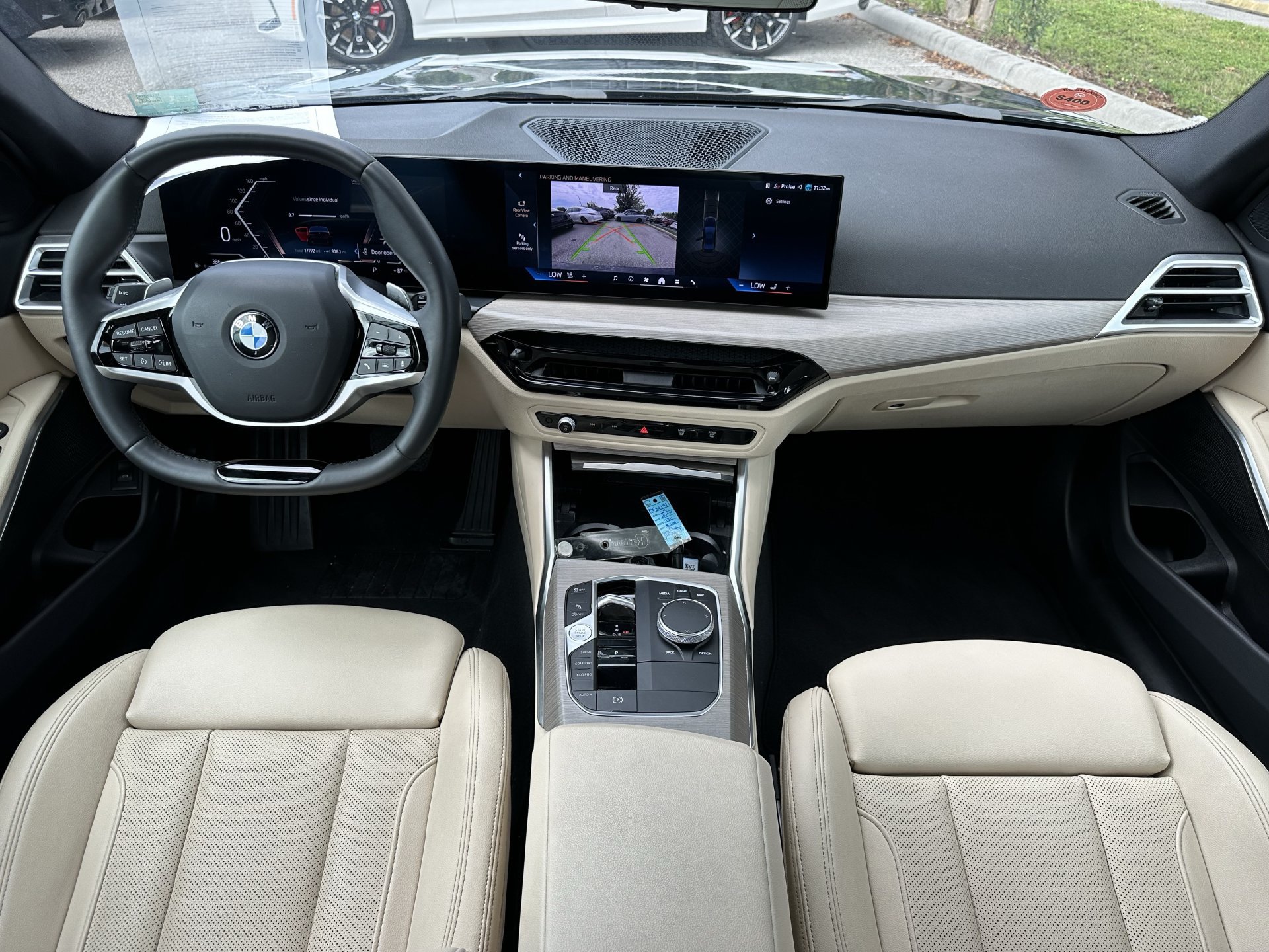 Certified 2025 BMW 330i Sedan RWD image 11