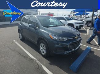 Used 2022 Chevrolet Trax LS w/ Tint and Cruise Package video 1